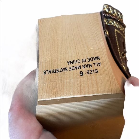 Splash brown mules with detail beading - Picture 3 of 6